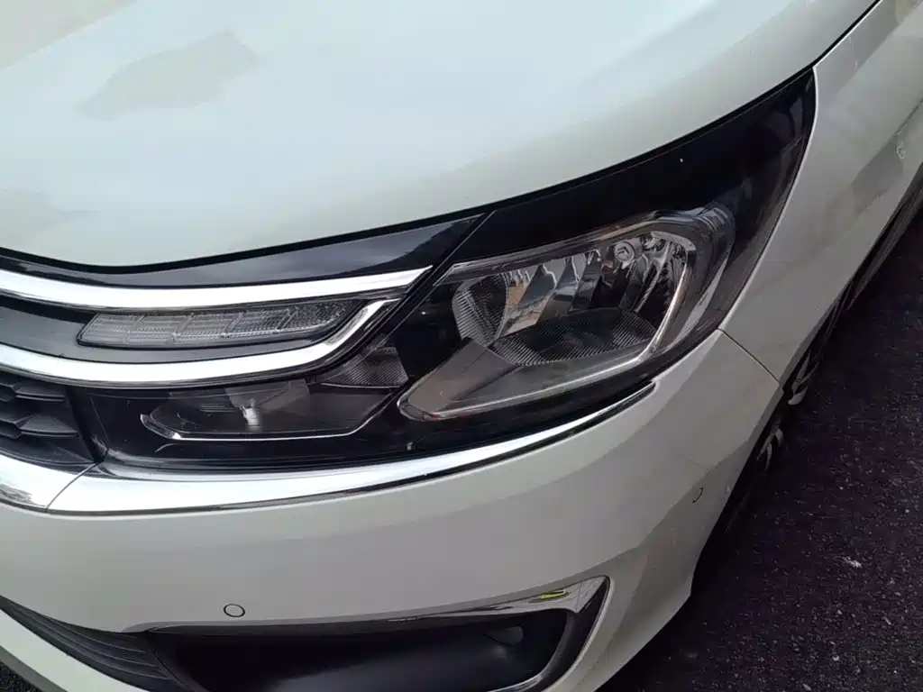 Citroën C4L 2016 — фото 24