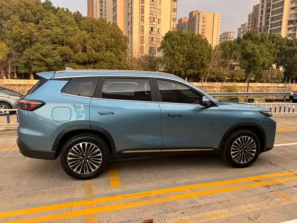 Chery Tiggo 8 PLUS C-DM 2025