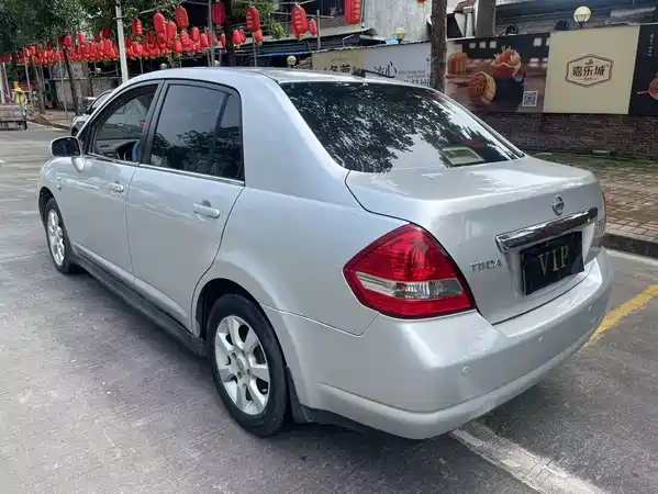Nissan Tiida 2007