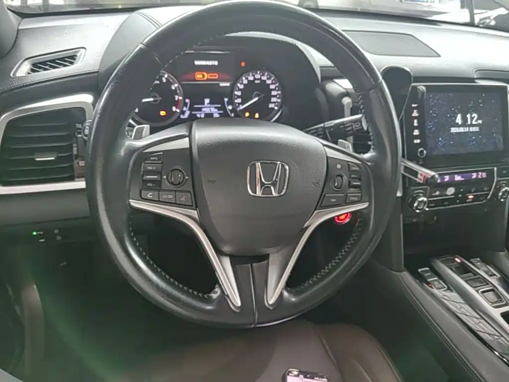 Honda UR-V 2017 — фото 11