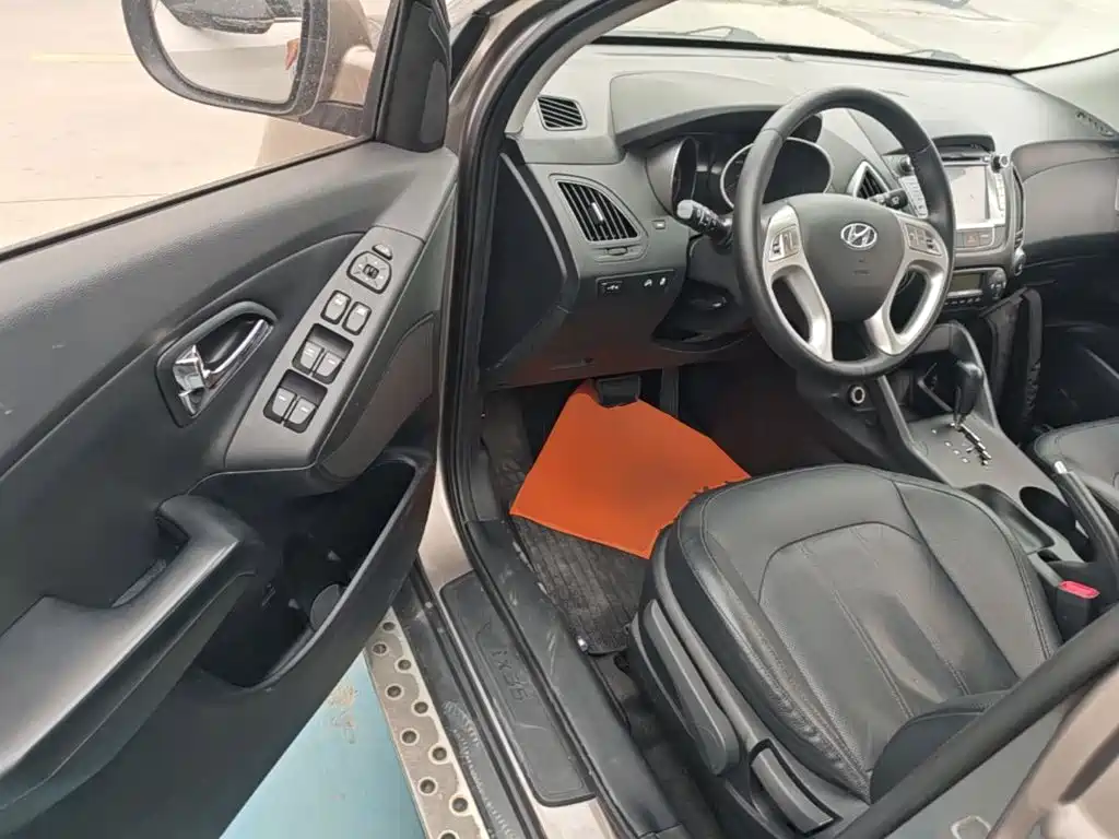 Hyundai ix35 2015 — фото 12