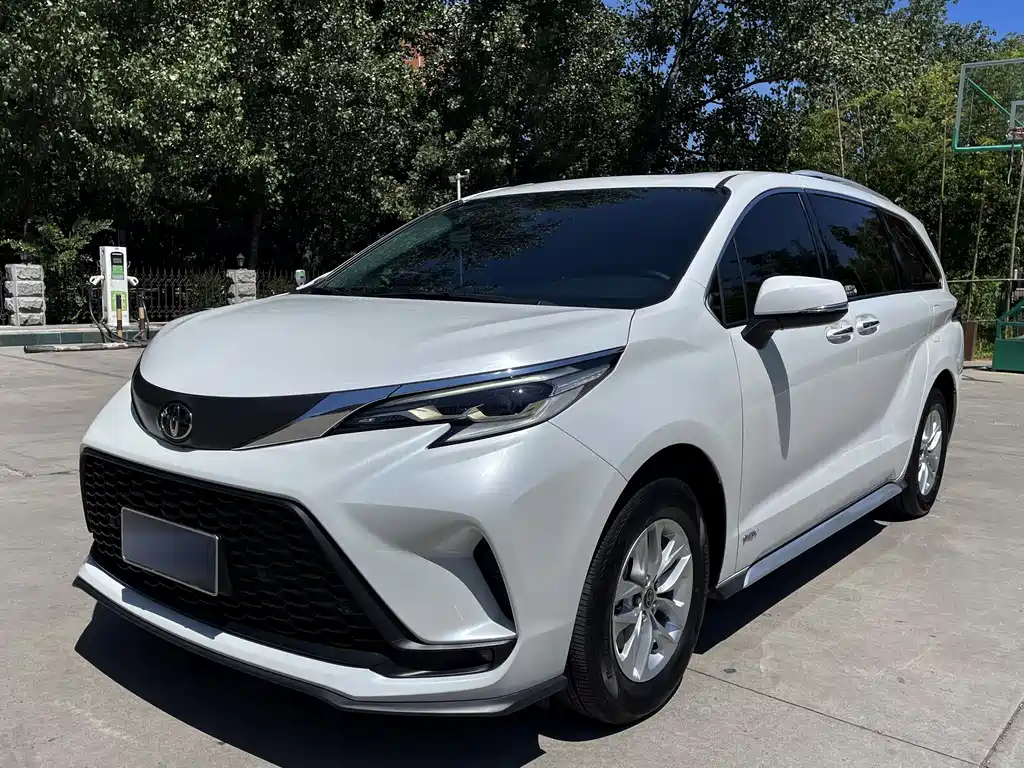 Toyota Granvia 2025