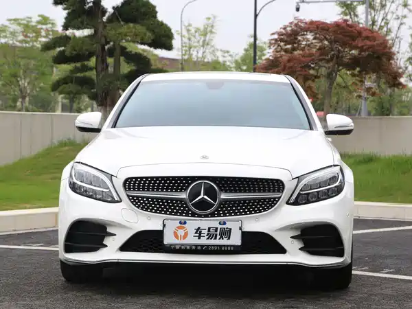 Mercedes-Benz C-Class 2019