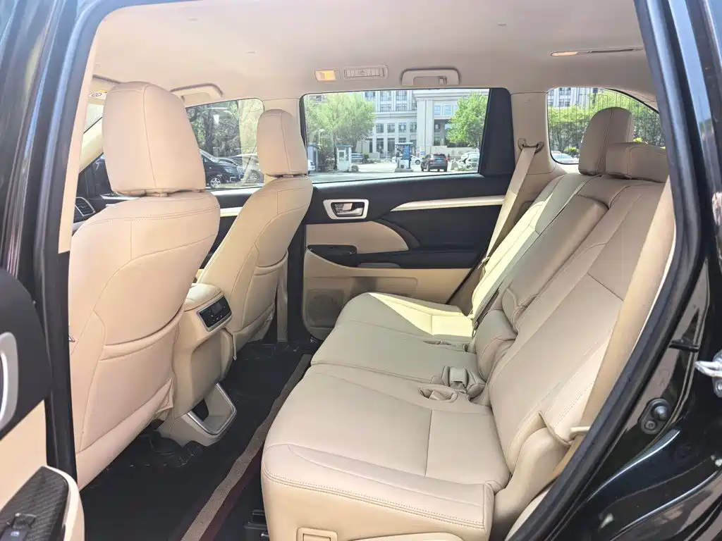Toyota Highlander 2018