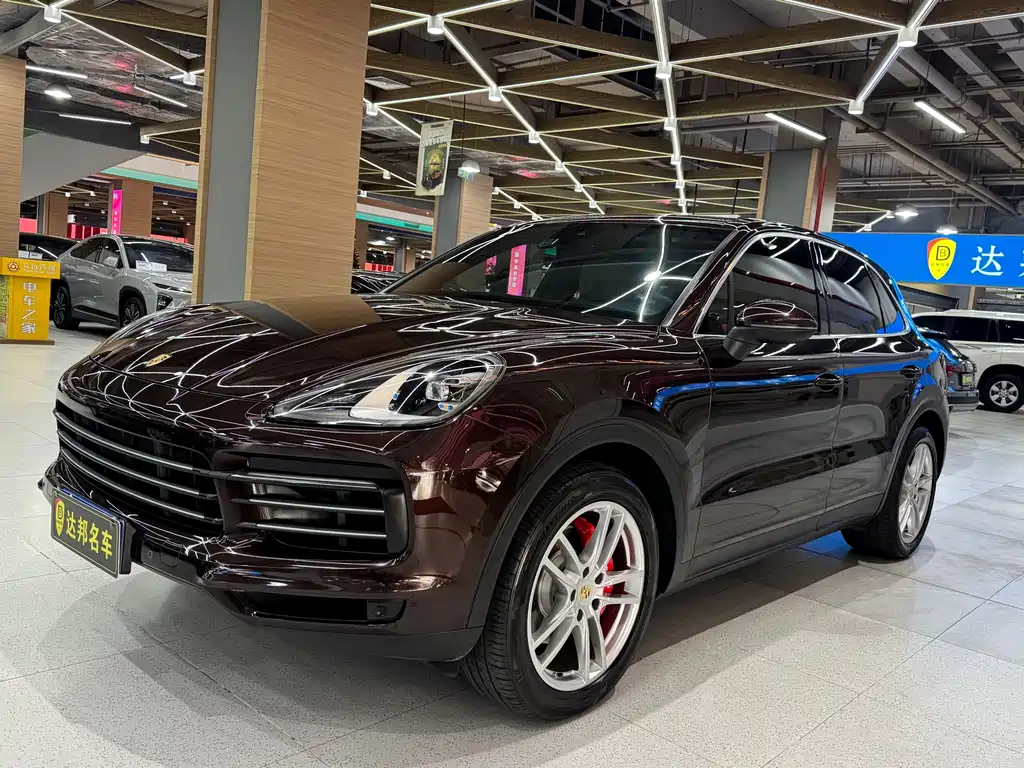 Porsche Cayenne 2020 — фото 1