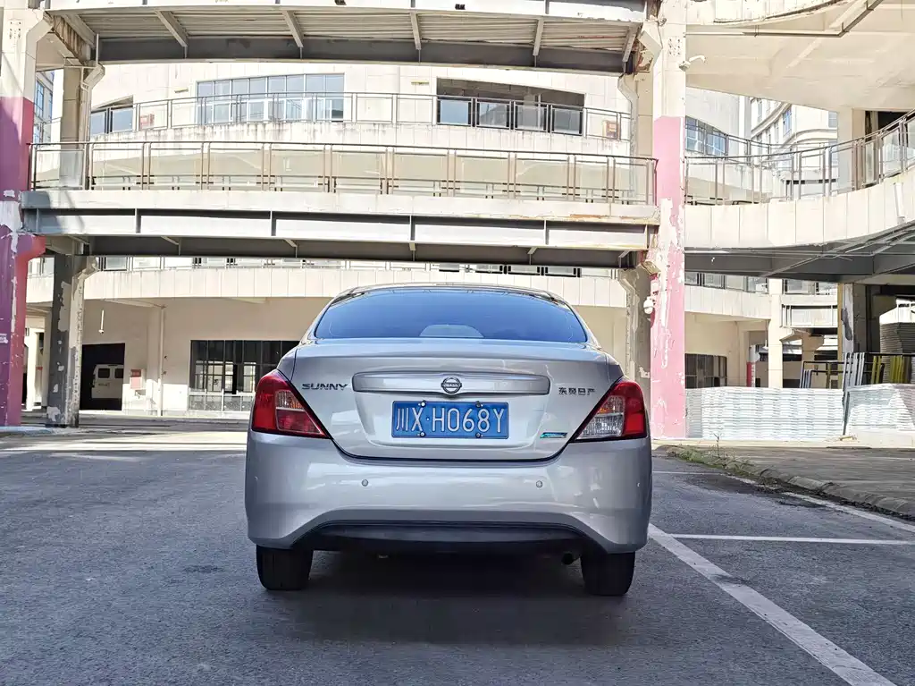 Nissan Sunny 2016