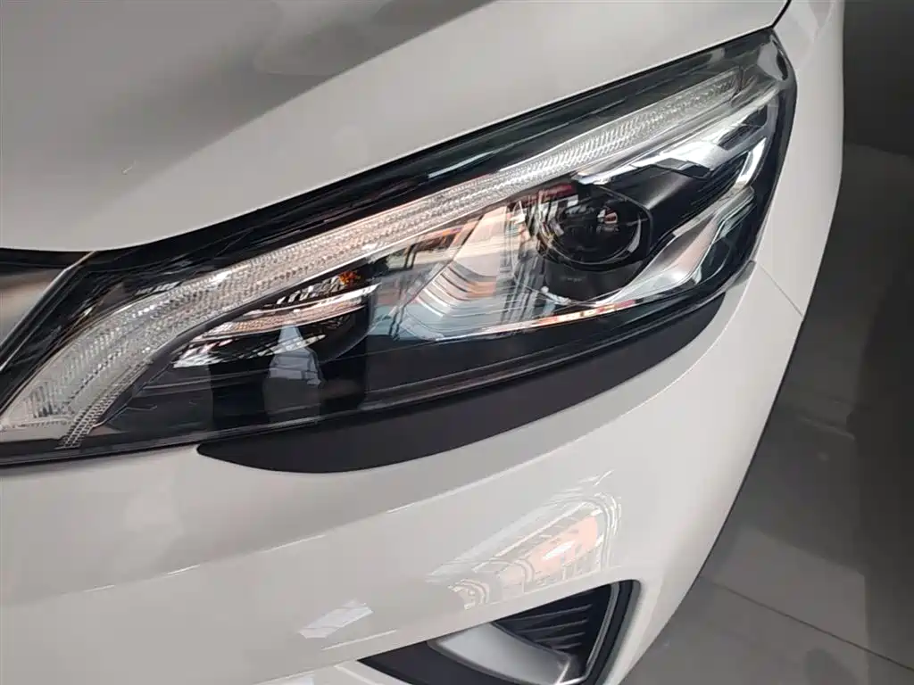 Geely Emgrand GS 2020 — фото 24