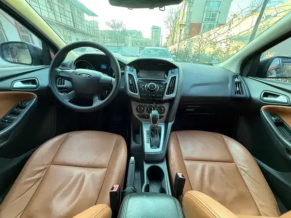 Ford Focus 2012