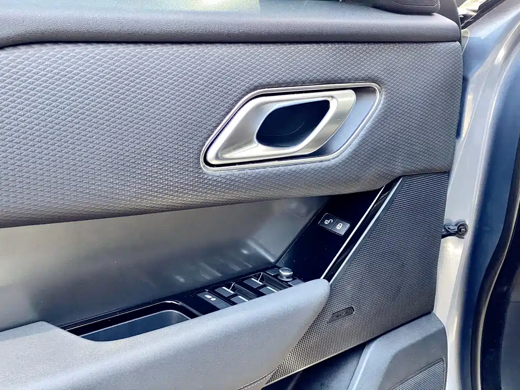 Land Rover Velar 2019 — фото 17