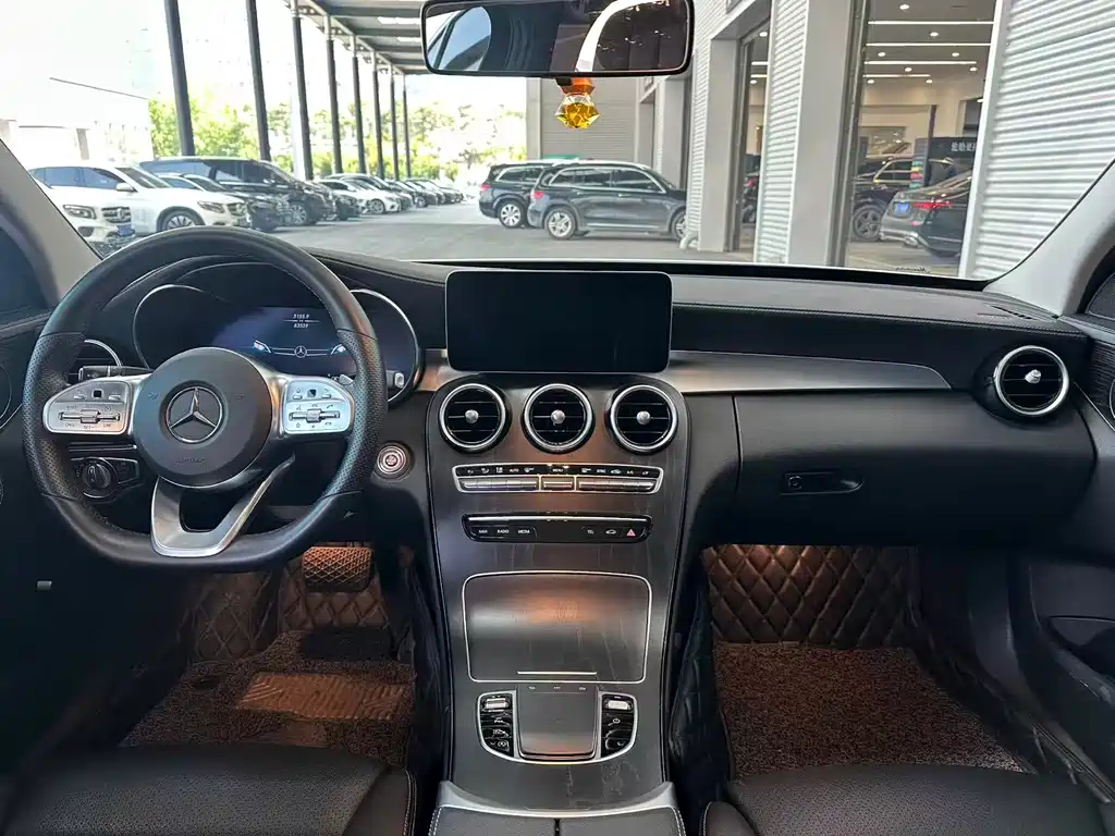 Mercedes-Benz C-Class 2020