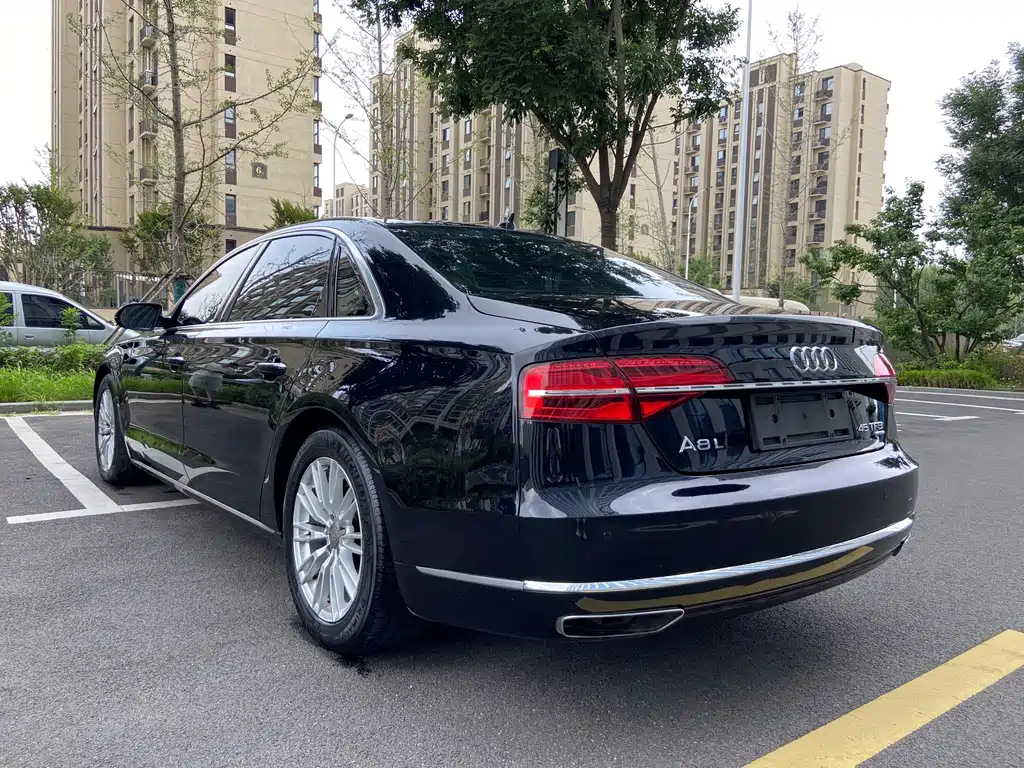 Audi A8 2015