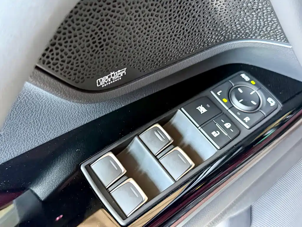 Lexus LX 2026 — фото 13