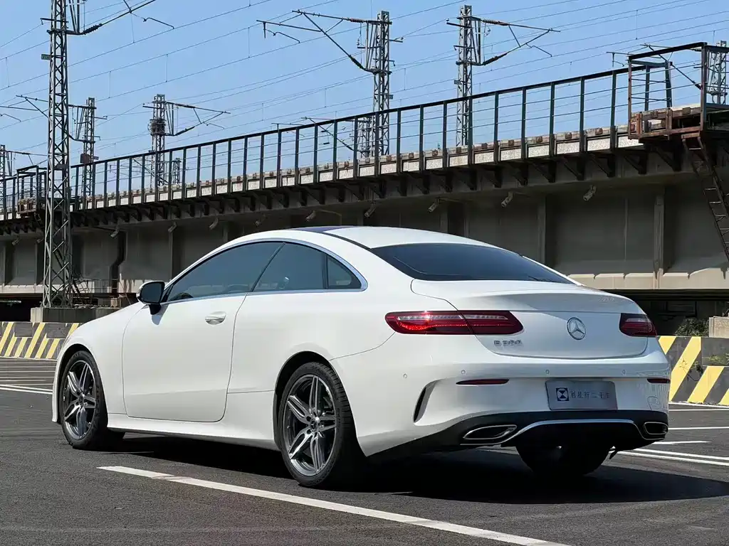Mercedes-Benz E-Class 2019 — фото 8