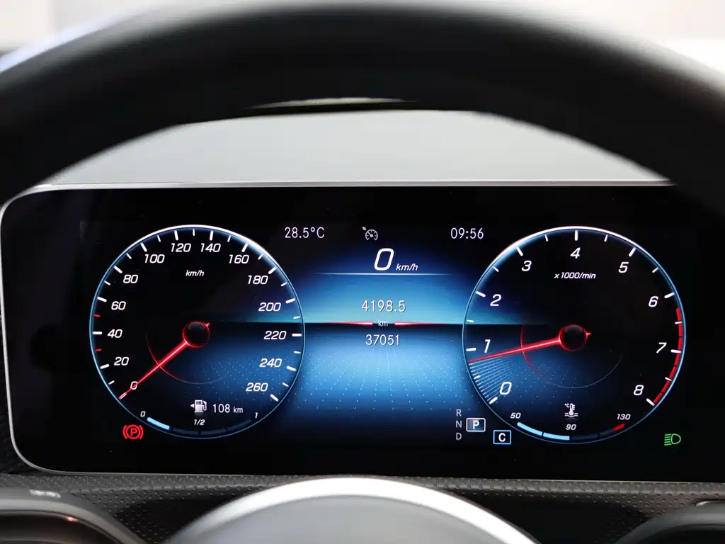 Mercedes-Benz A-Class 2020 — фото 12