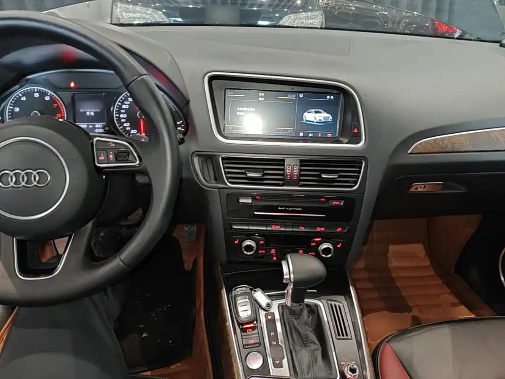 Audi Q5 2018 — фото 10