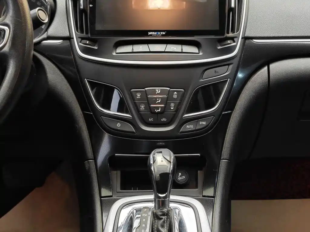 Buick Regal 2016 — фото 19