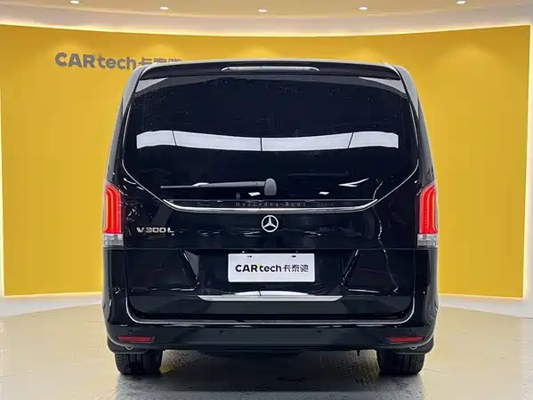 Mercedes-Benz V-Class 2025