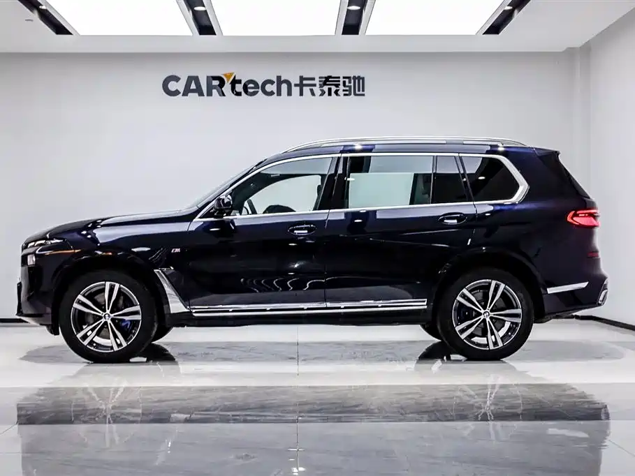 BMW X7 2023 — фото 3