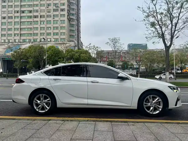 Buick Regal 2020