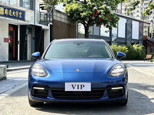 Porsche Panamera 2018