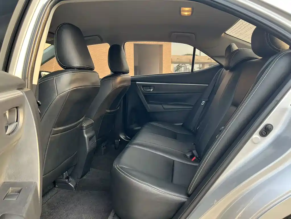 Toyota Corolla 2019 — фото 14