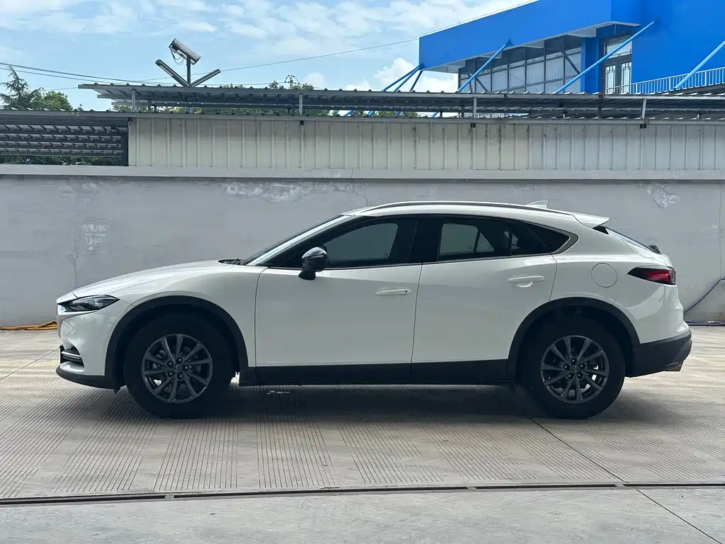 Mazda CX-4 2021