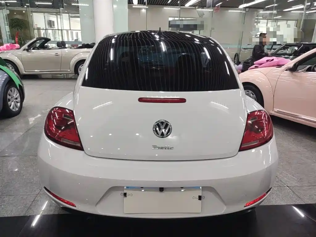 Volkswagen Beetle 2015 — фото 6