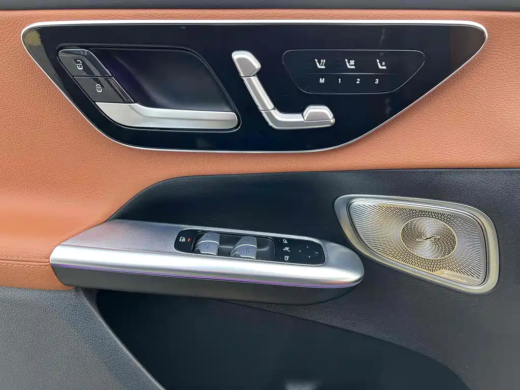 Mercedes-Benz GLC 2023 — фото 12