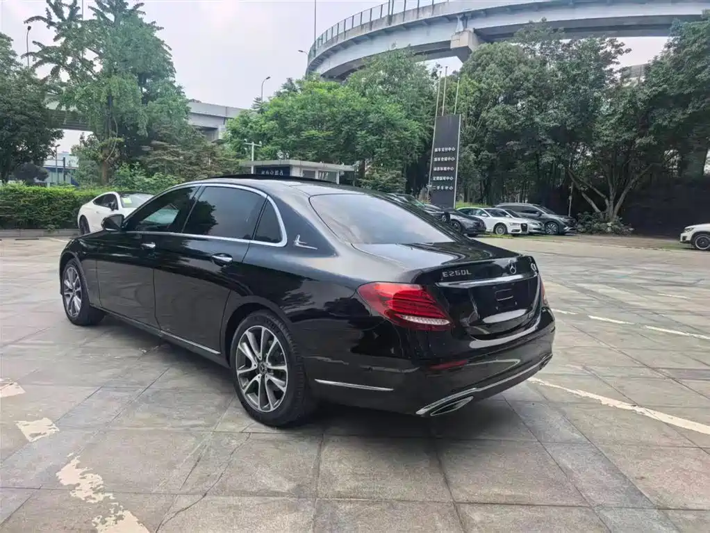 Mercedes-Benz E-Class 2020