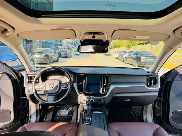 Volvo XC60 2019