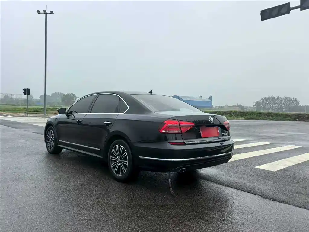 Volkswagen Passat 2018 — фото 5