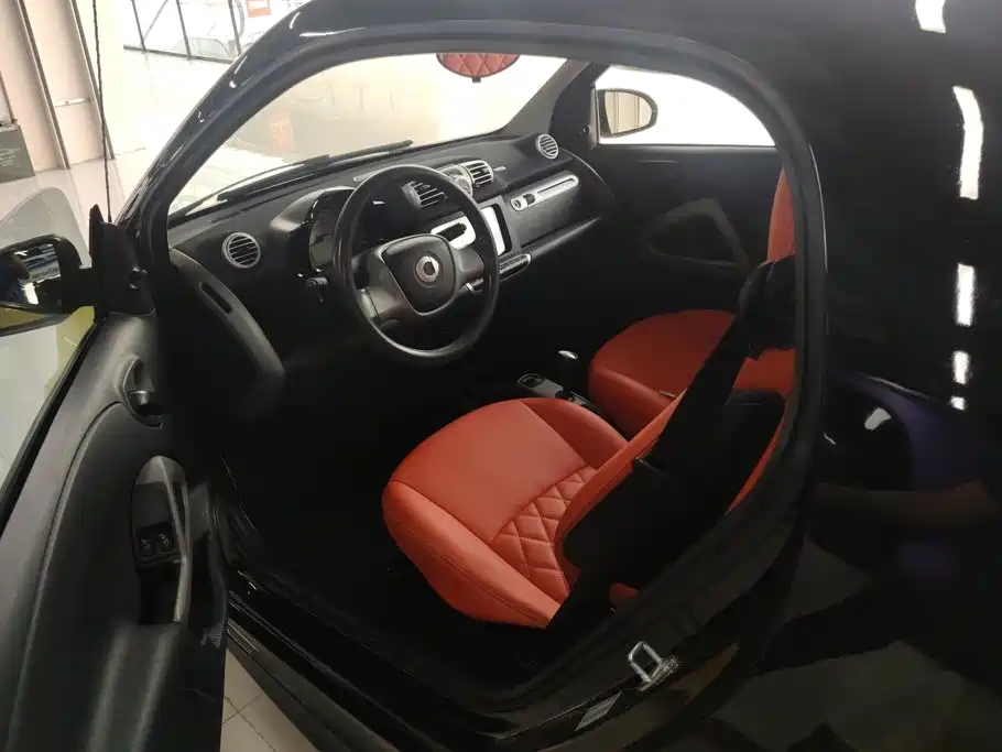 smart fortwo 2013 — фото 11