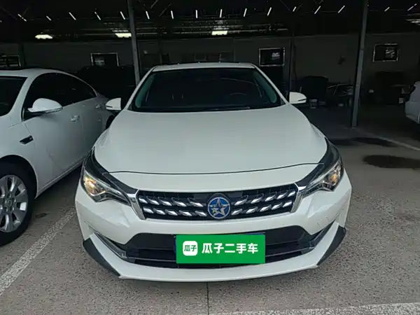 Venucia D60 2018