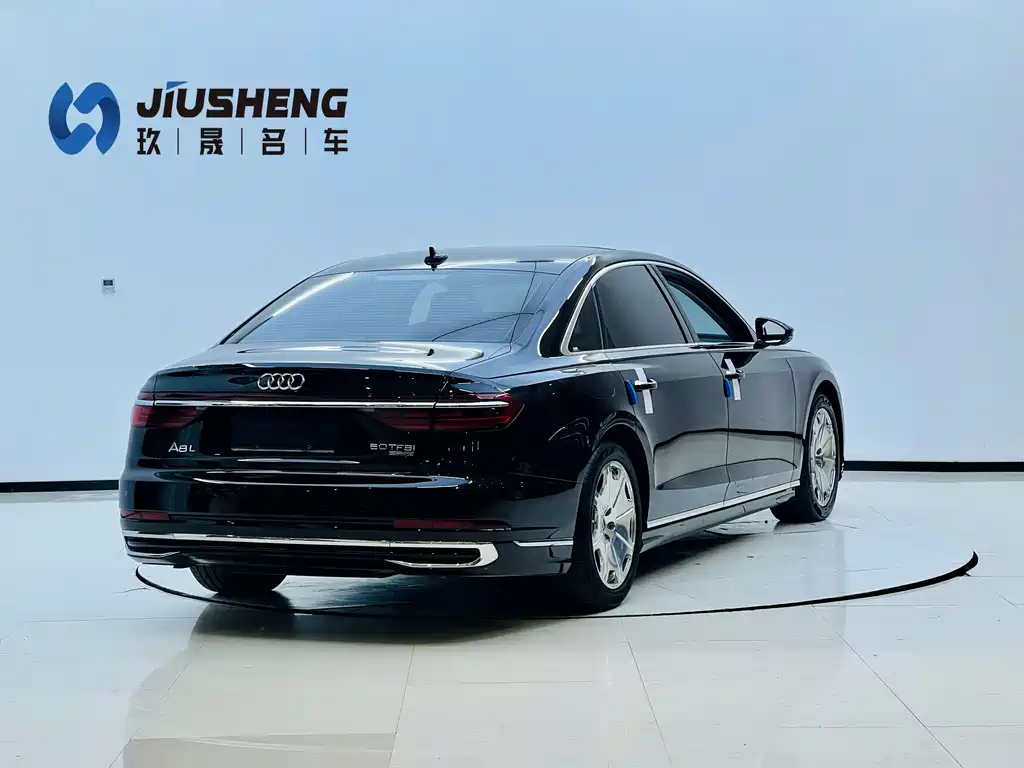 Audi A8 2023