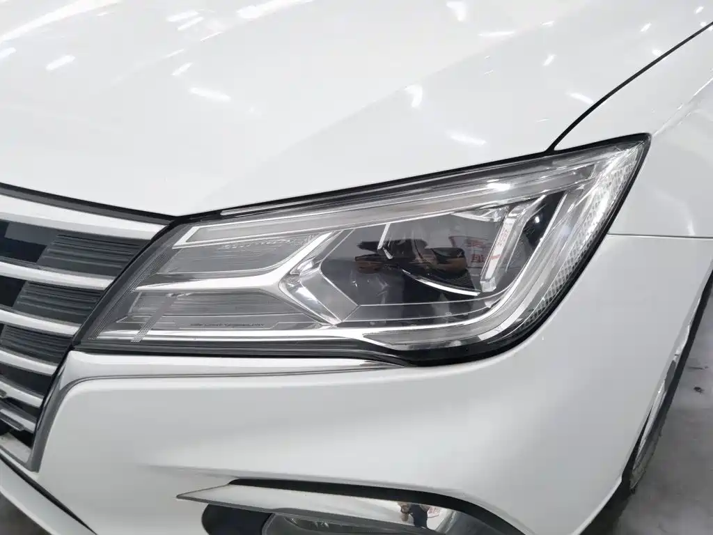 Roewe i5 2020