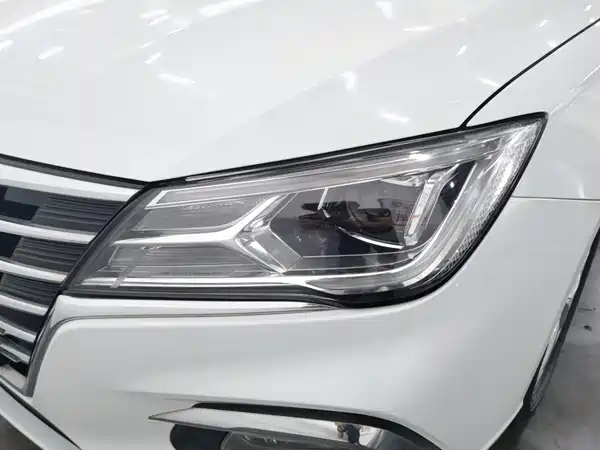 Roewe i5 2020