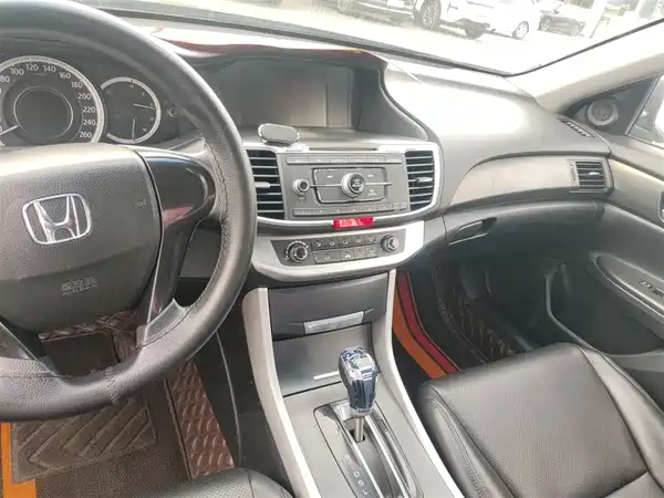 Honda Accord 2015