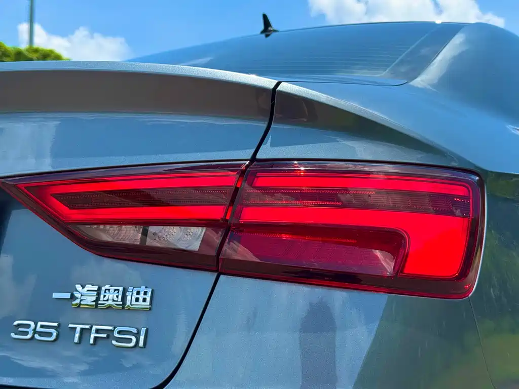 Audi A3 2021 — фото 18
