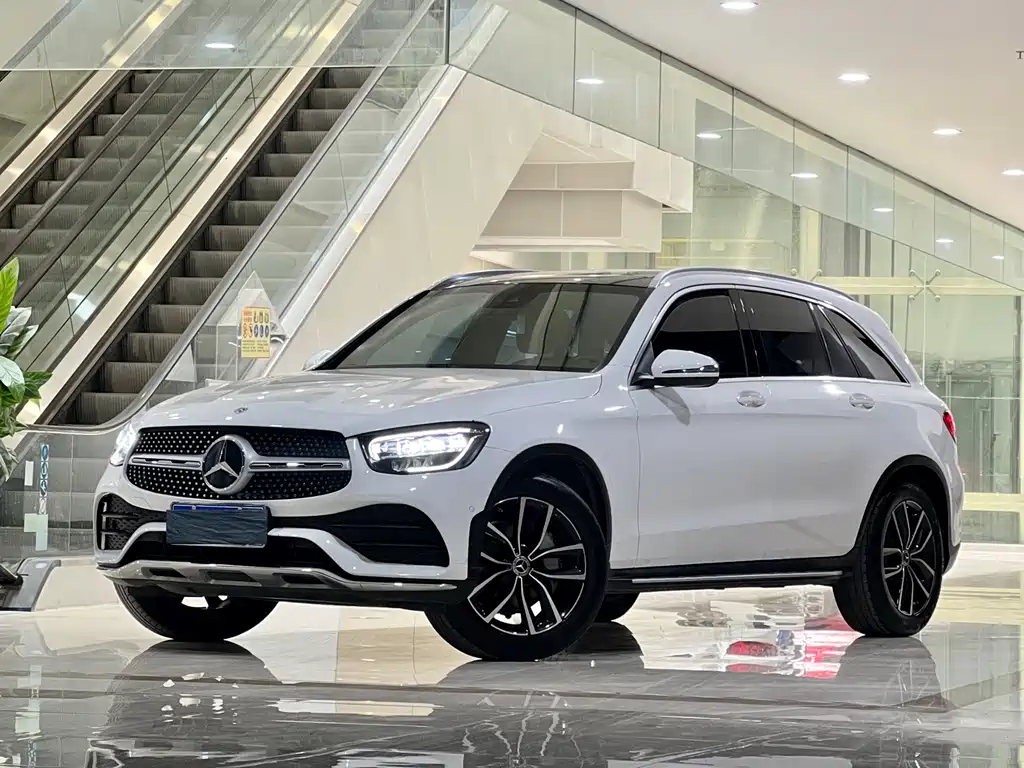 Mercedes-Benz GLC 2021 — фото 1