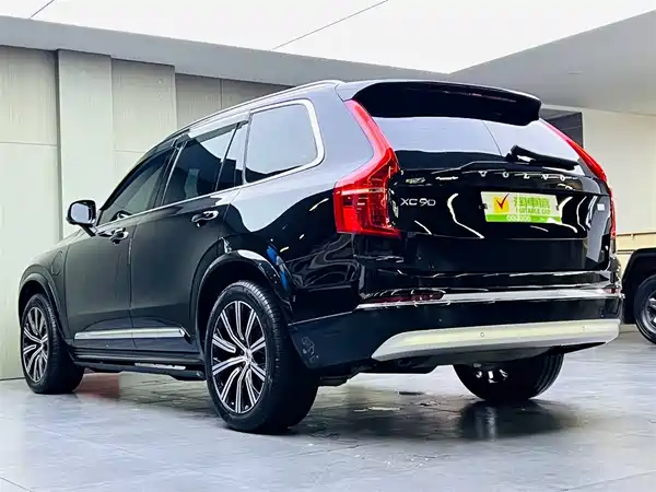 Volvo XC90 Plug-In Hybrid 2022