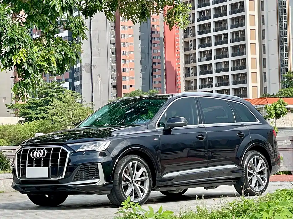Audi Q7 2021