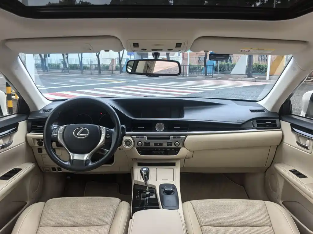 Lexus ES 2014