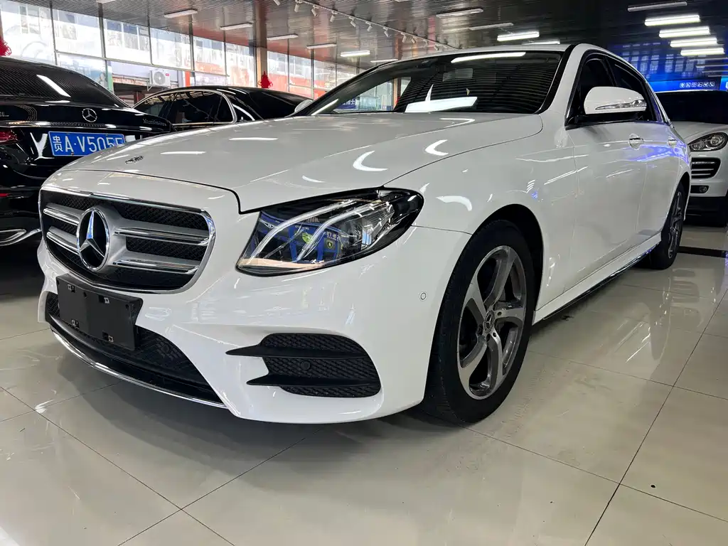 Mercedes-Benz E-Class 2017 — фото 1