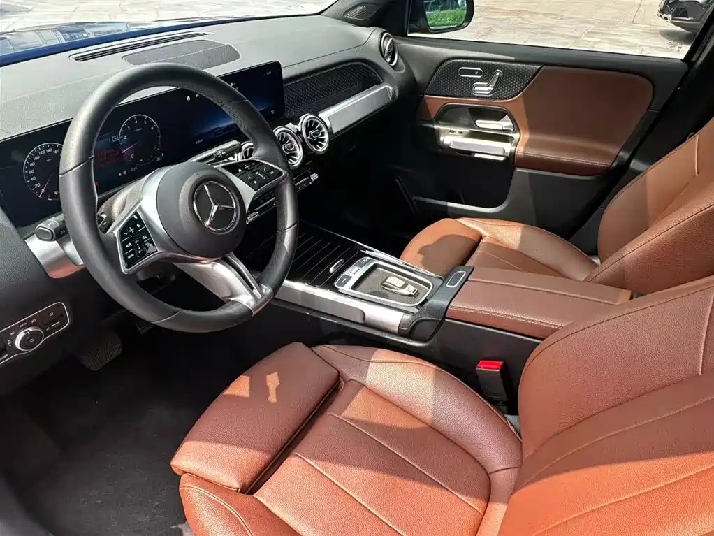 Mercedes-Benz GLB 2024 — фото 14