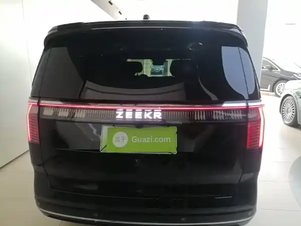 Zeekr 009 2023