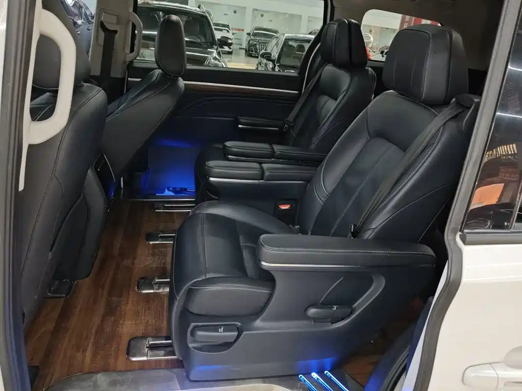 GAC Trumpchi M8 2022 — фото 14