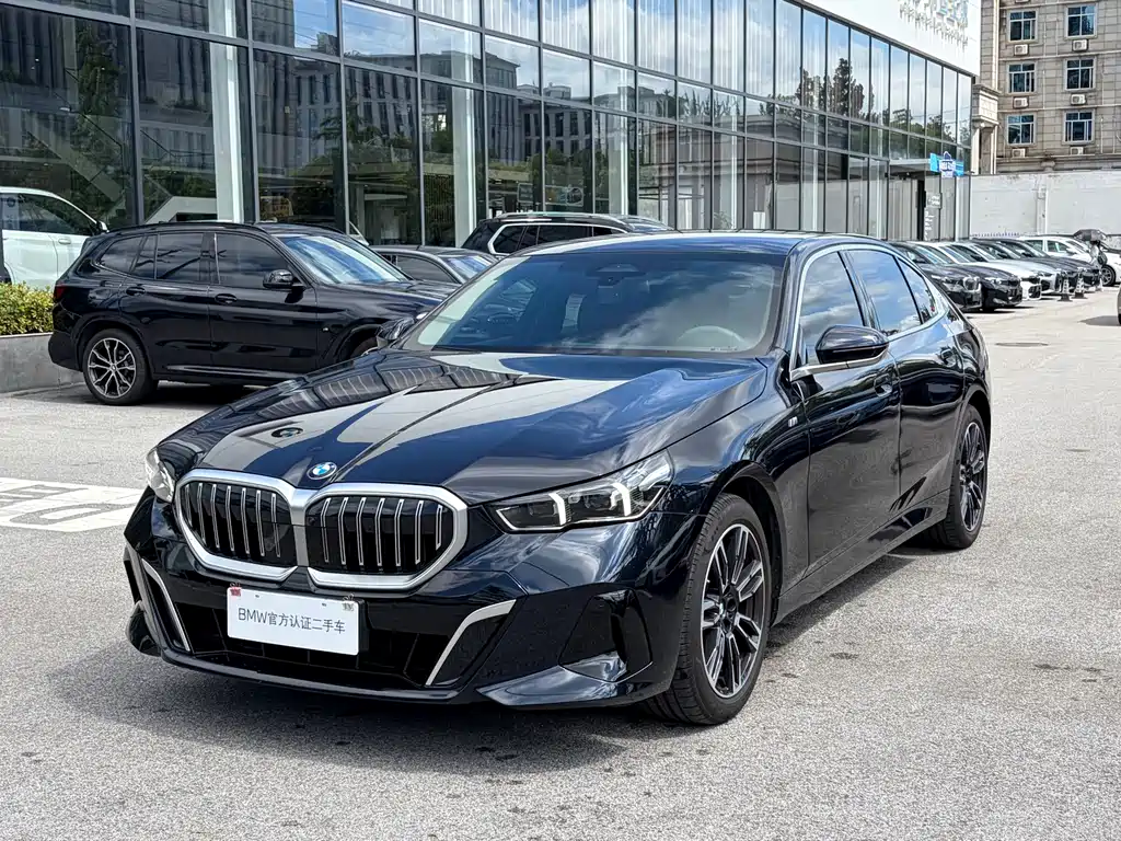 BMW 5 Series 2025