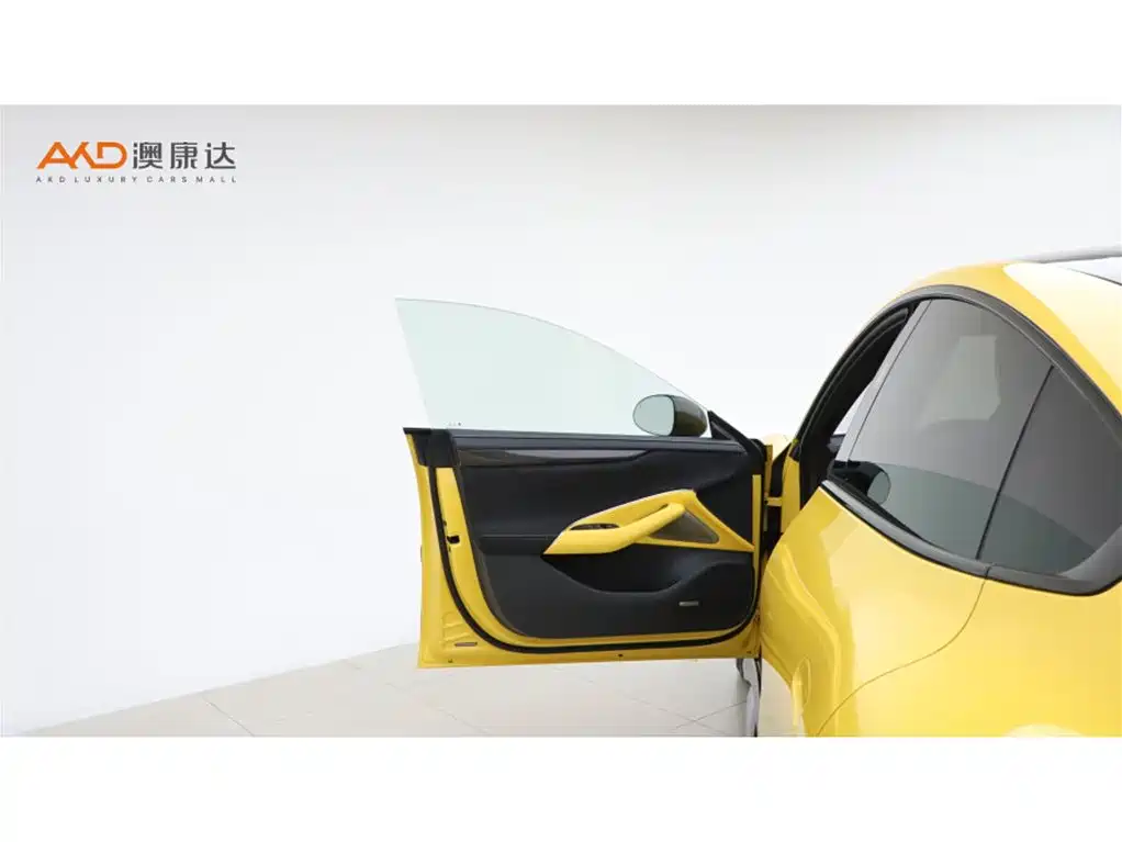 Xiaomi SU7 Ultra 2025 — фото 10