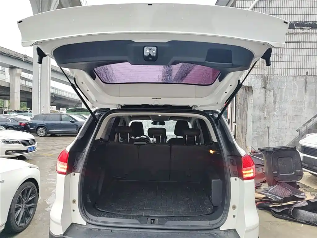 Ford Kuga 2016 — фото 19