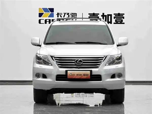 Lexus LX 2009